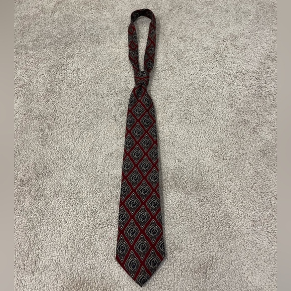 Botany 500 Silk Patterned Tie - Picture 1 of 5